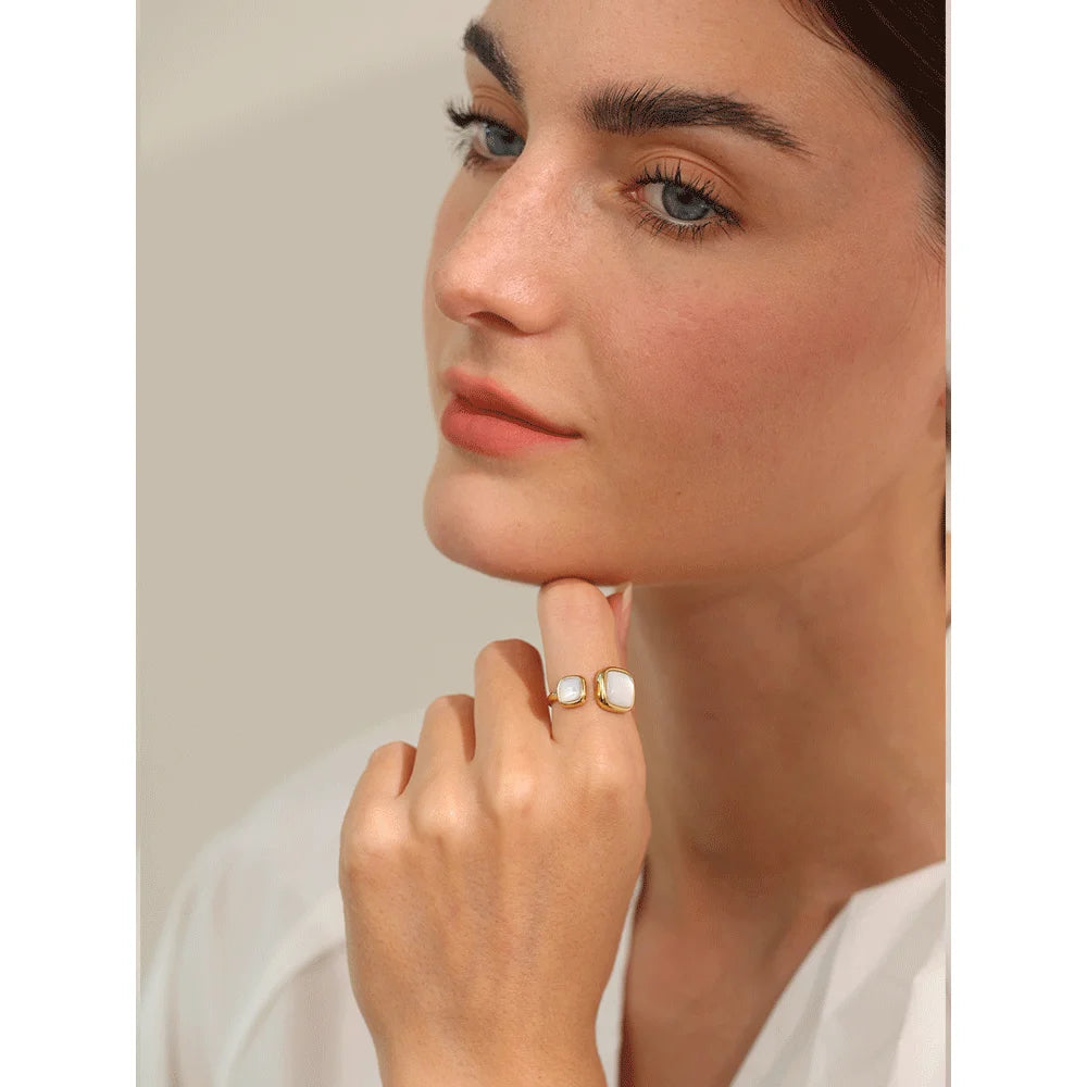 Concha Blanca Ring