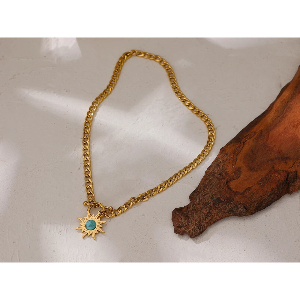 Sun Flower Pendant Necklace - Cardi Bella