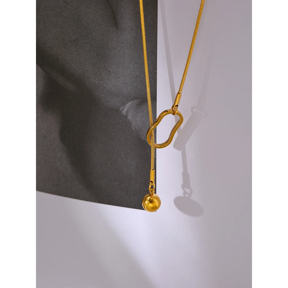 Golden Link Lariat Necklace - Cardi Bella