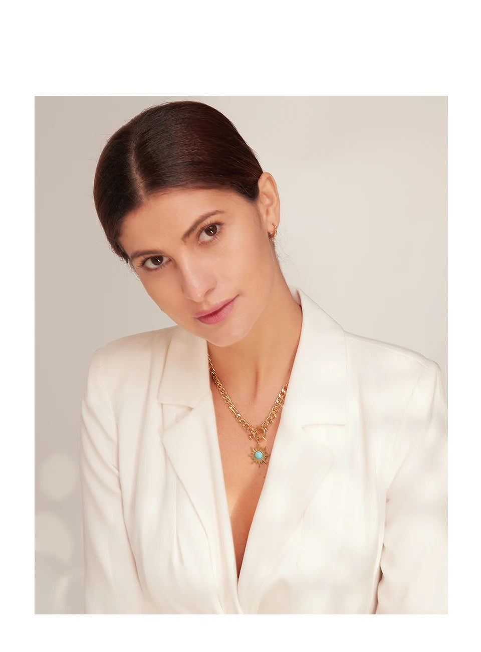 Sun Flower Pendant Necklace - Cardi Bella