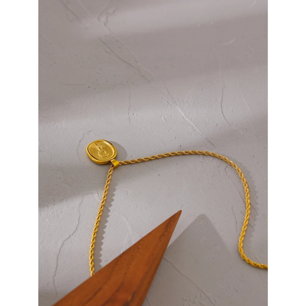 Sunlit Petal Necklace - Cardi Bella
