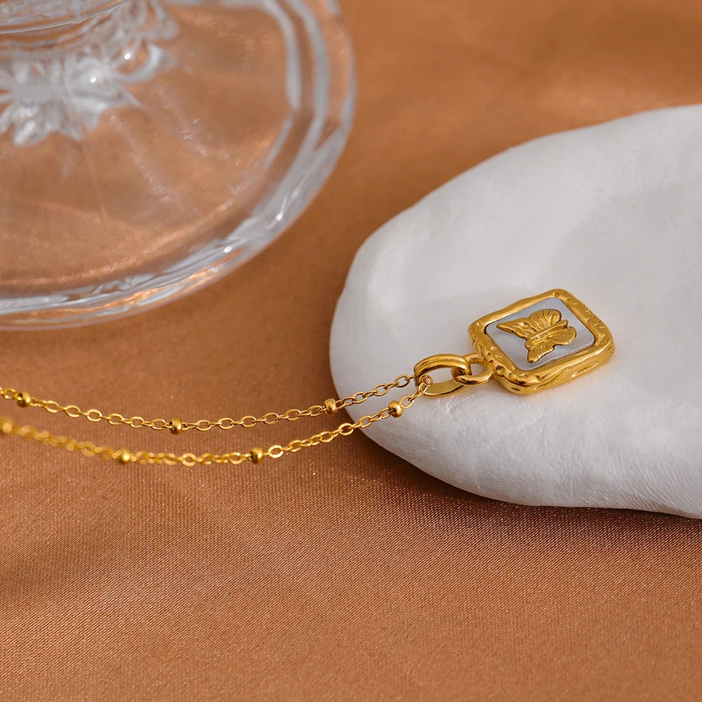 Butterfly Dream Pendant Necklace - Cardi Bella