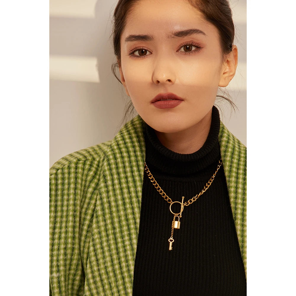Locked-In Necklace - Cardi Bella