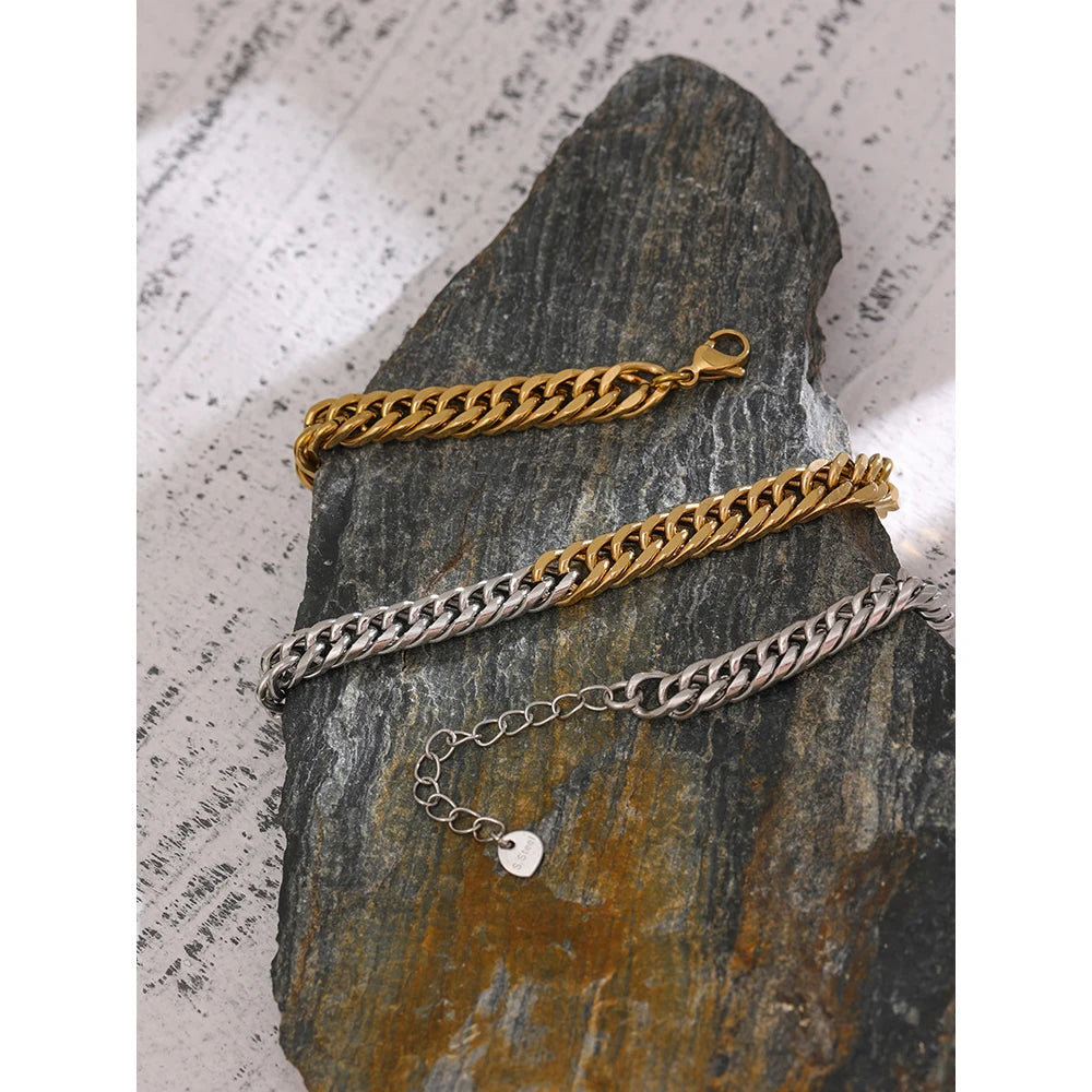 Best of Both Worlds Chain - Cardi Bella