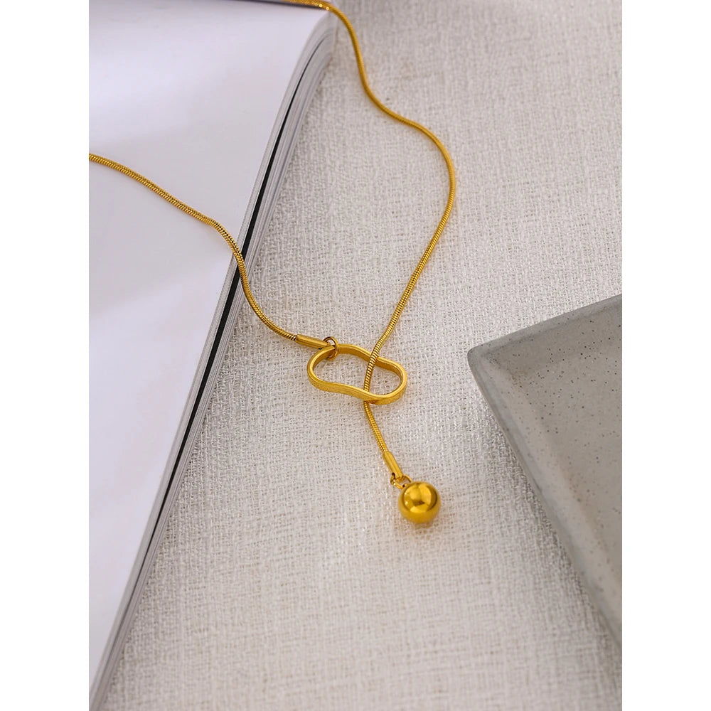 Golden Link Lariat Necklace - Cardi Bella