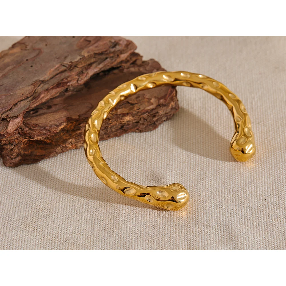 Lucia Bangle