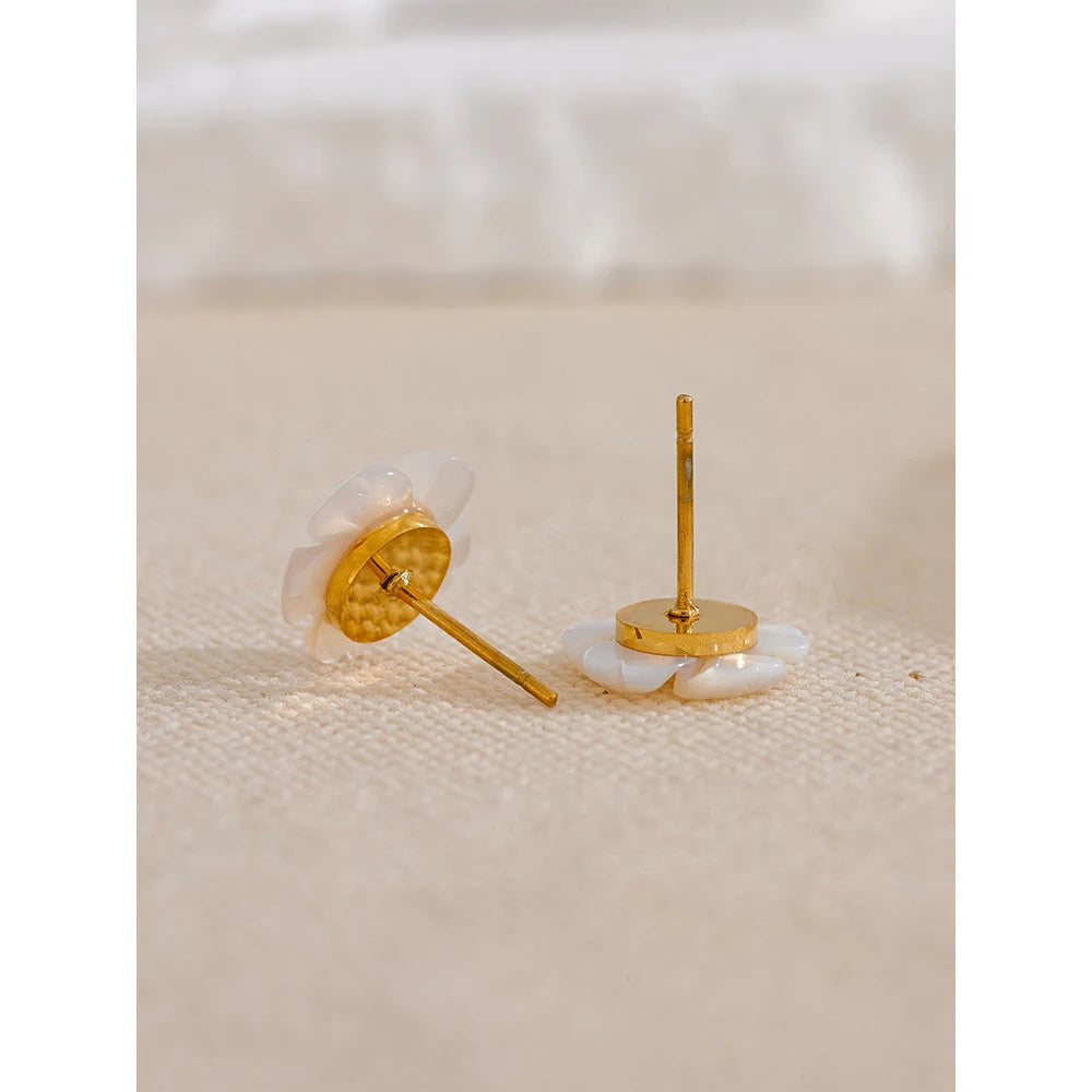 Fior di Mare Studs