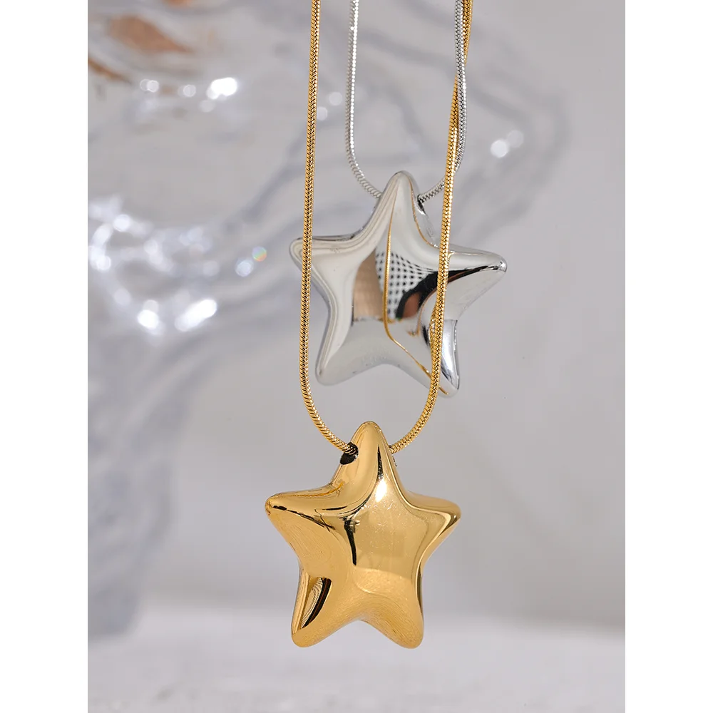 She's a Star Pendant - Cardi Bella