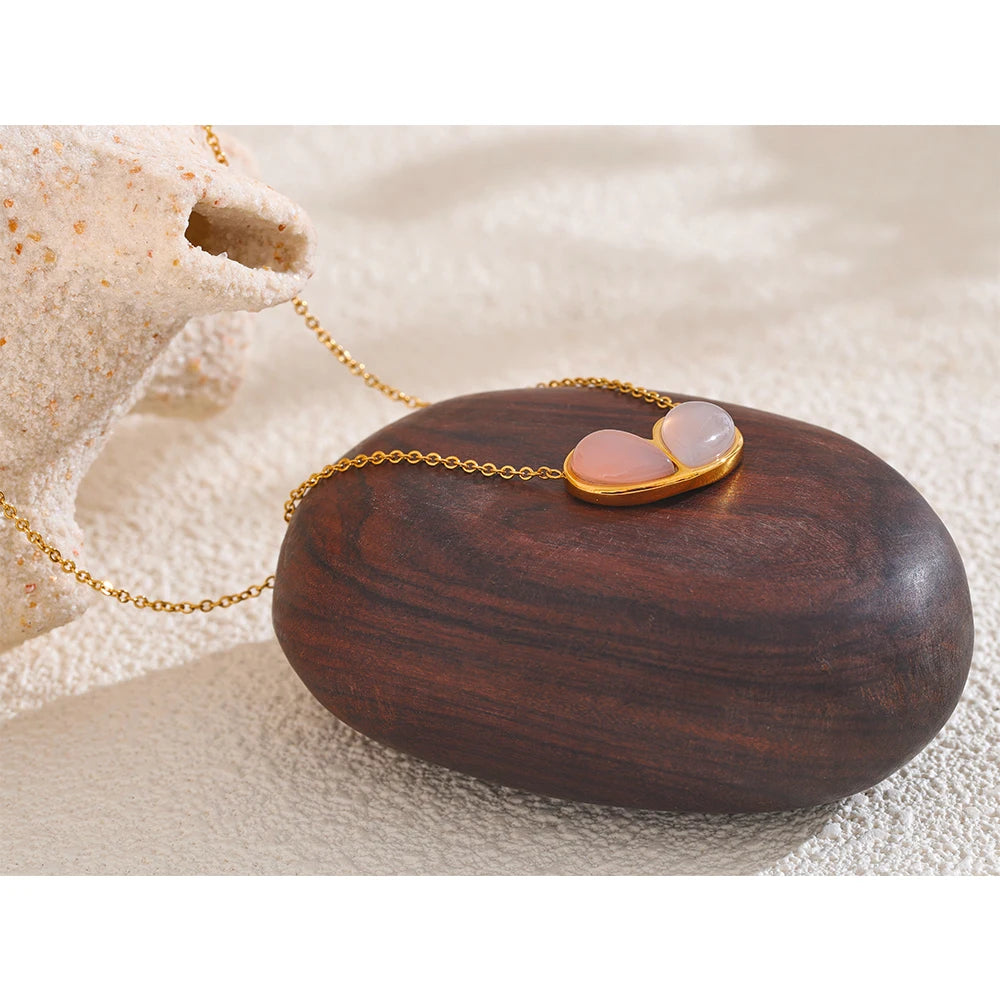 Lover’s Embrace Necklace - Cardi Bella
