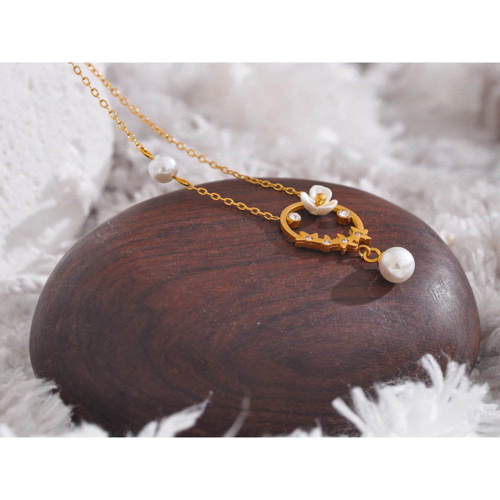 Moonlit Bloom Necklace - Cardi Bella