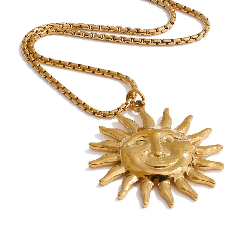 Soular Necklace Set - Cardi Bella