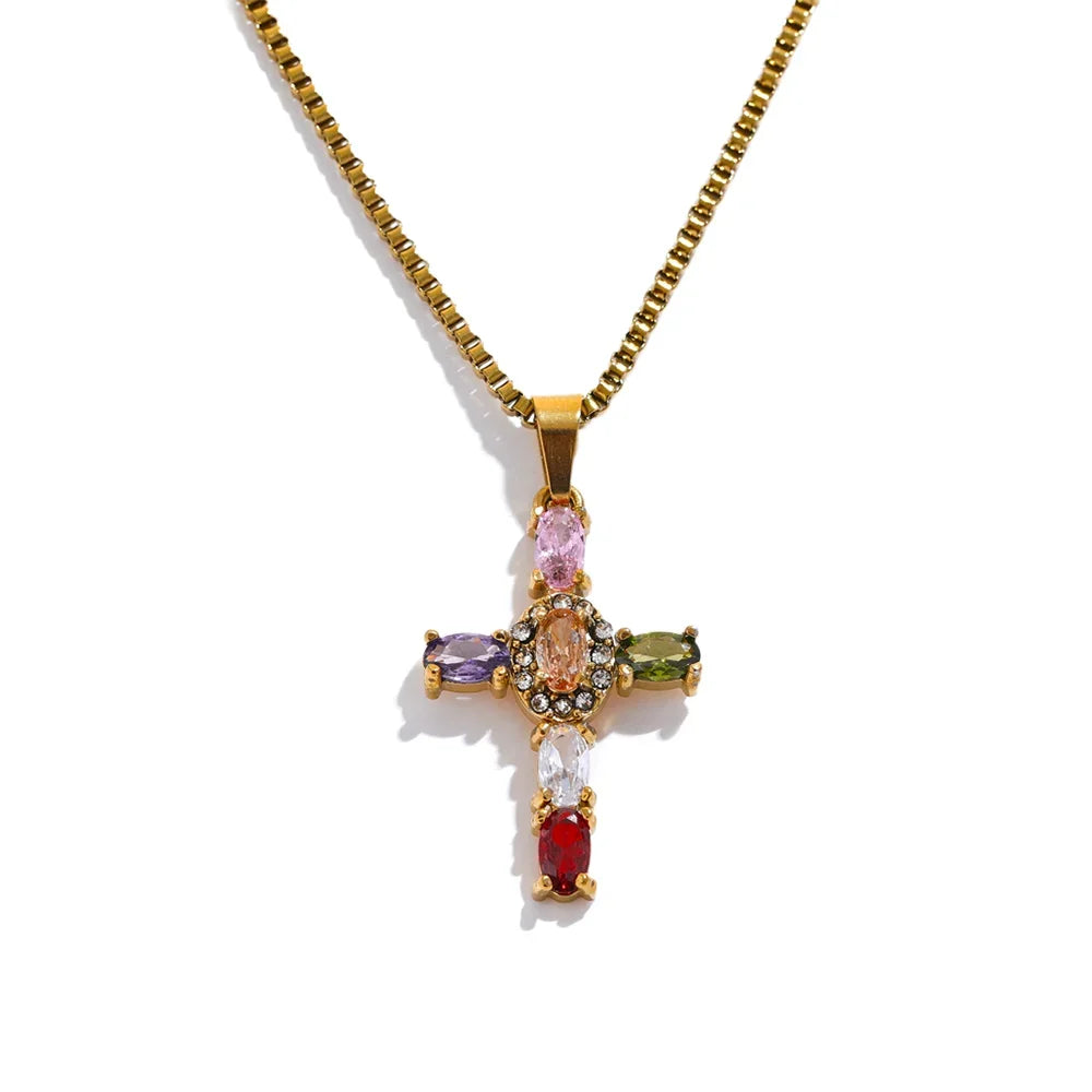 Cruz Divina Necklace - Cardi Bella