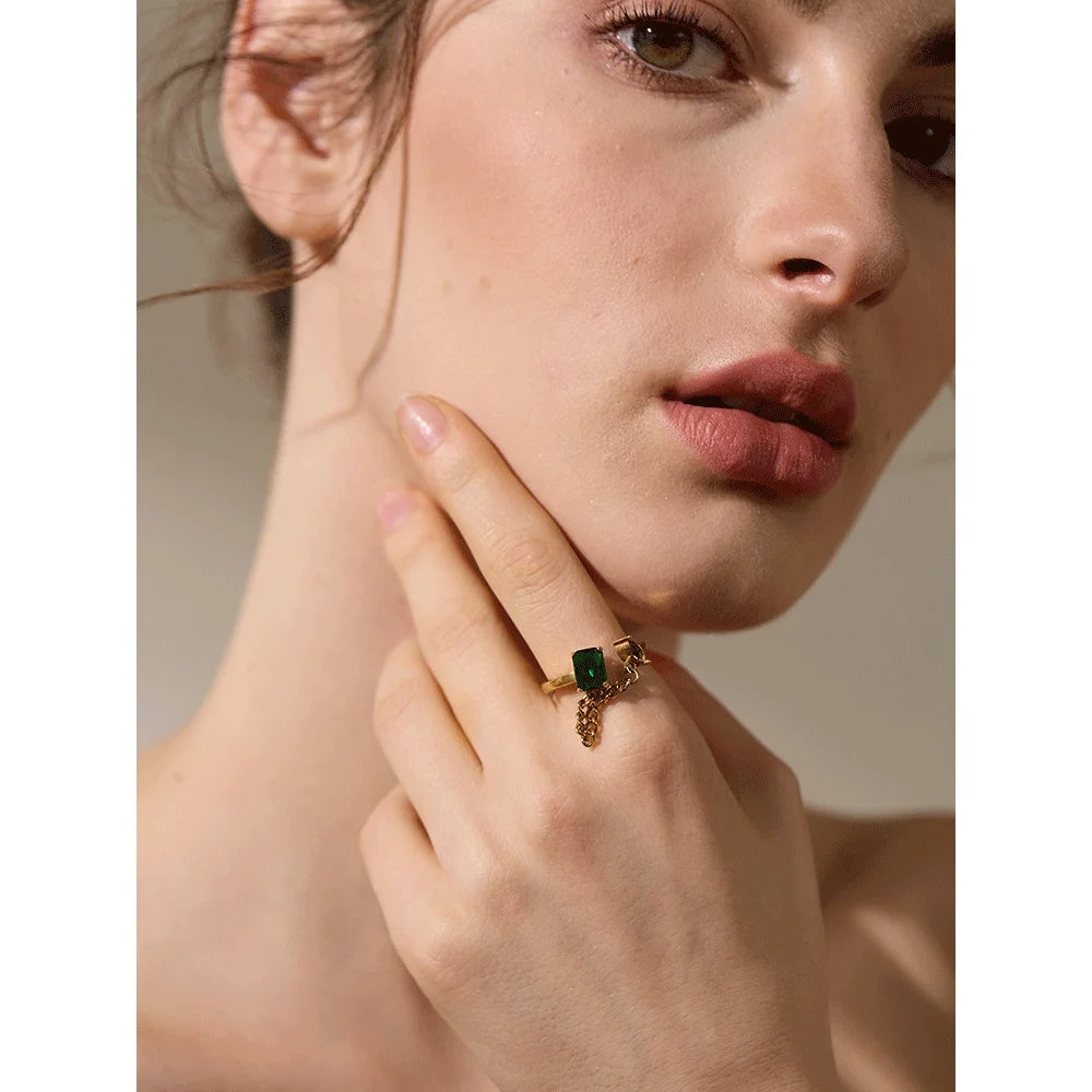 Cardi Cadenza Ring