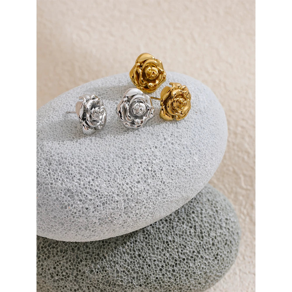 Rosa Corazon Earrings - Cardi Bella