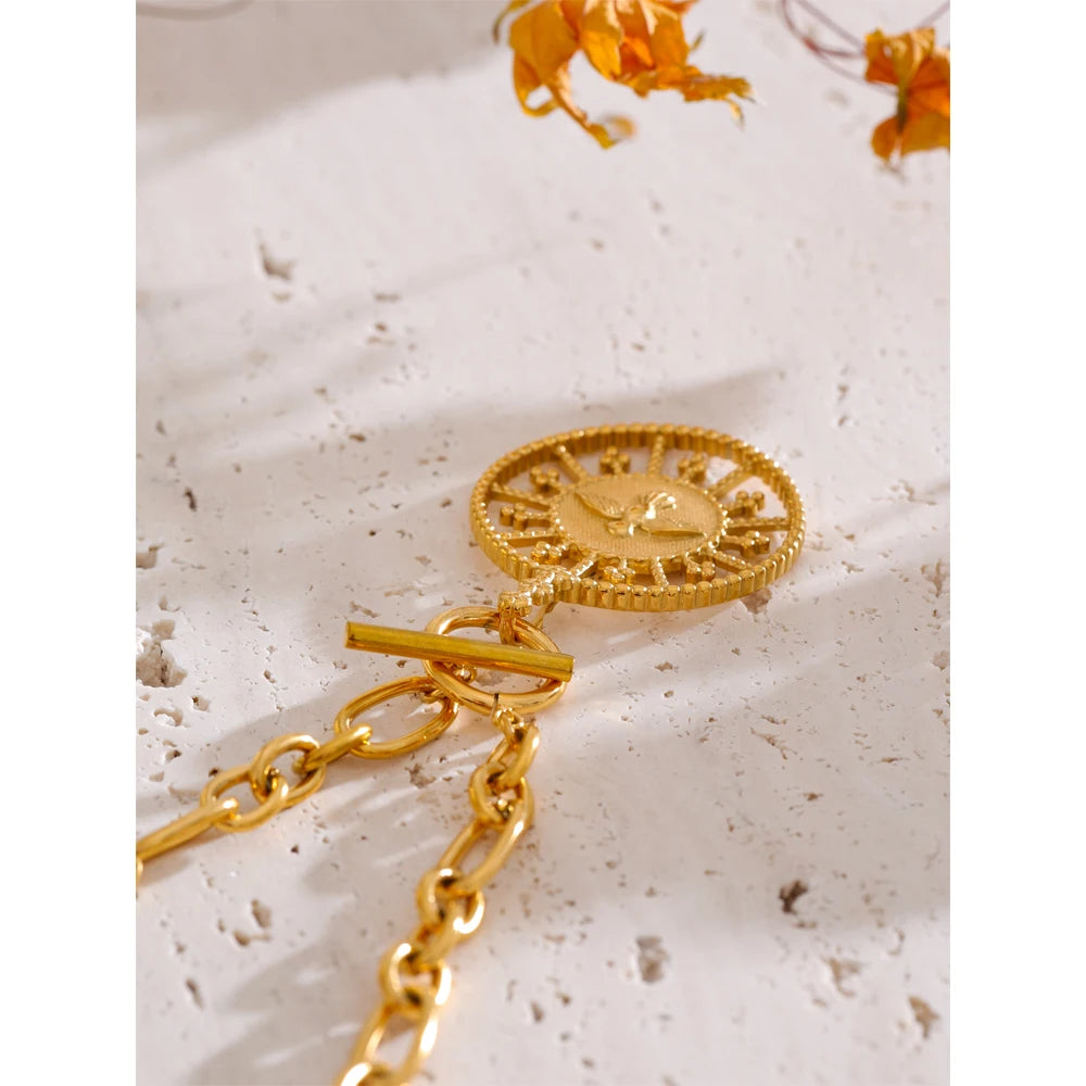 Ethereal Compass Necklace - Cardi Bella