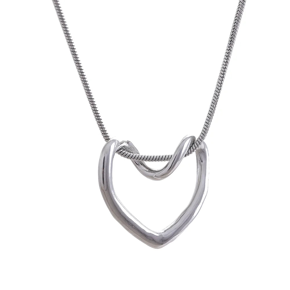 Amor Eterno Necklace - Cardi Bella