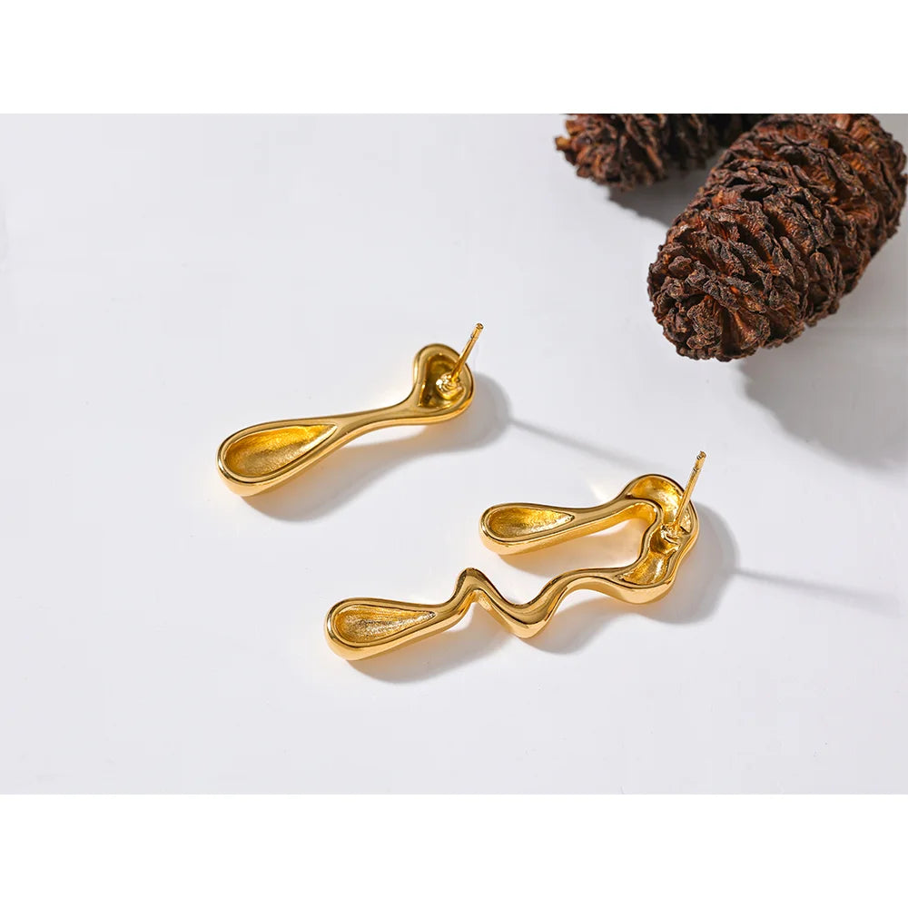 Líquido Earrings