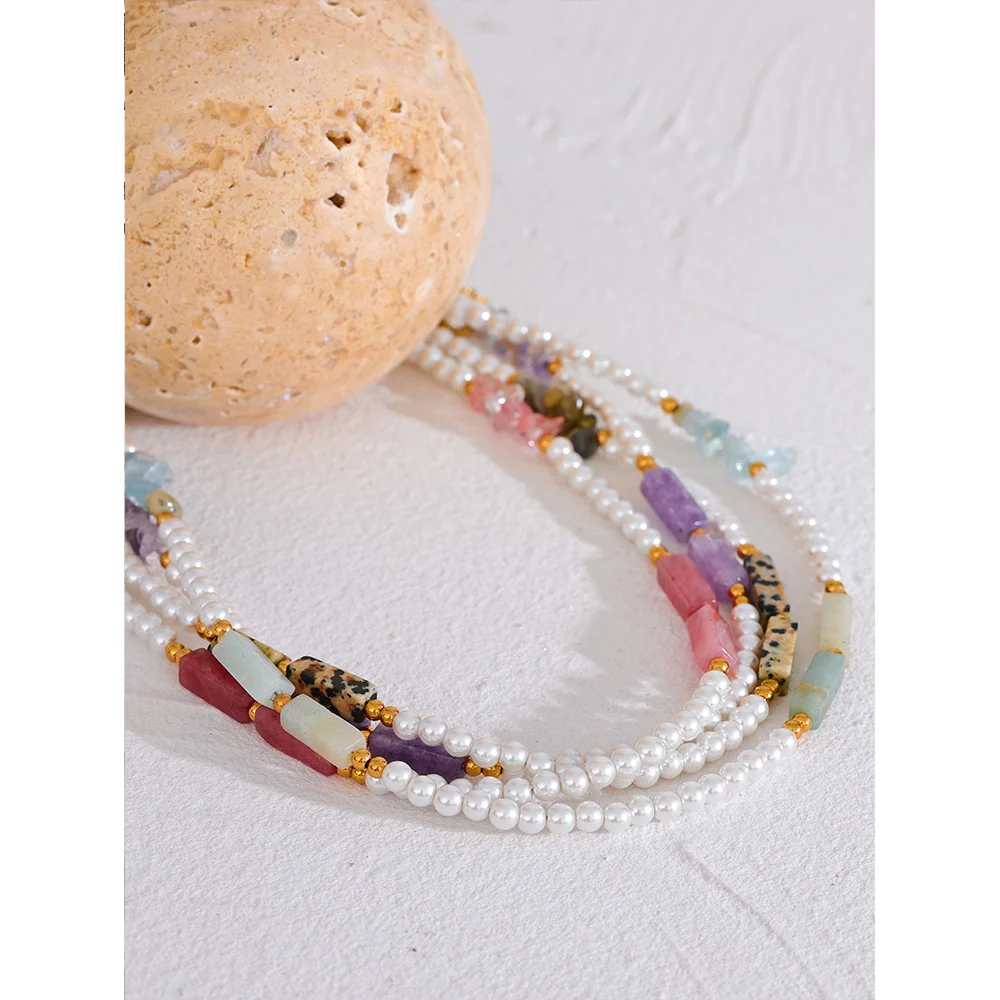 Rosette Beaded Necklace - Cardi Bella