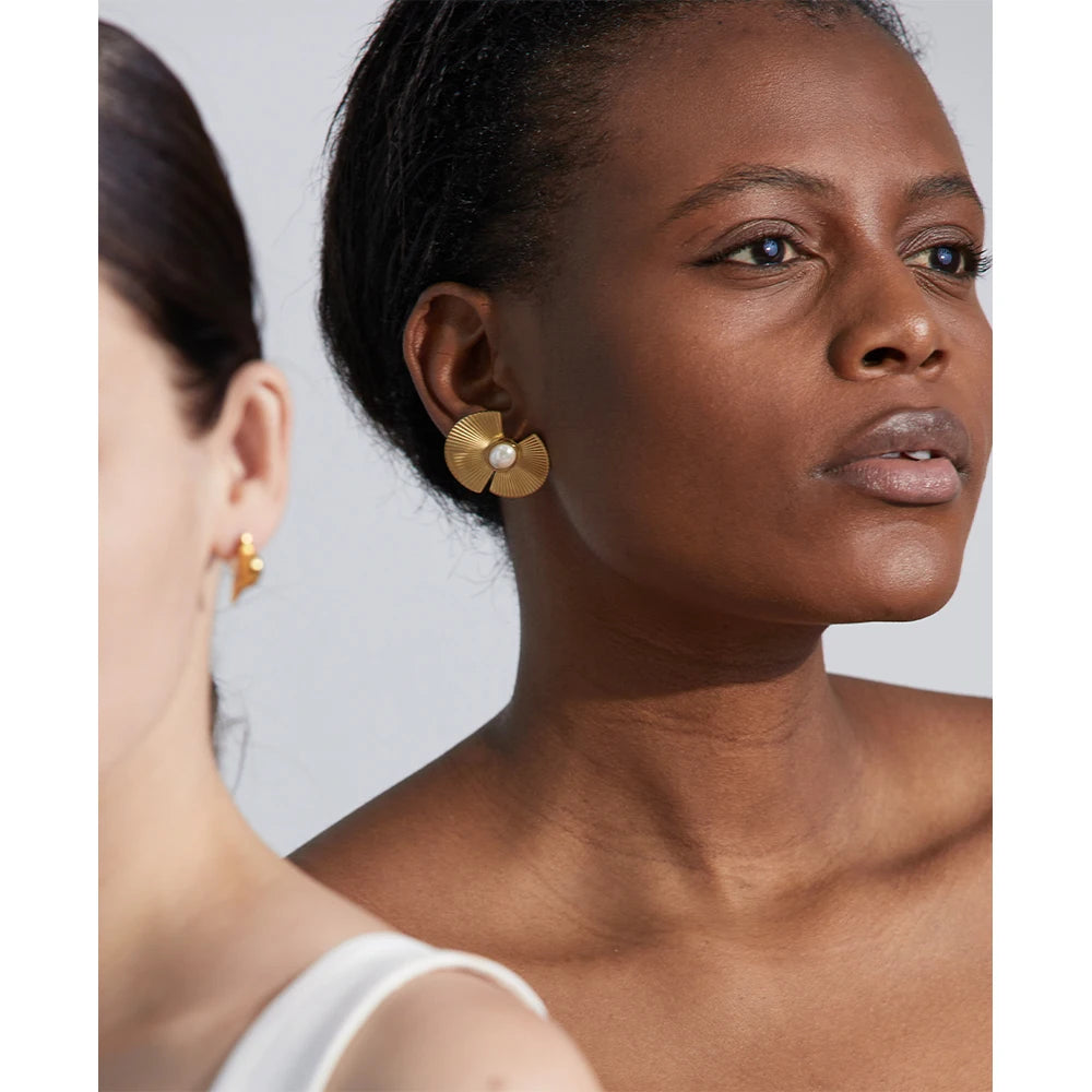 Florencia Pearl Studs