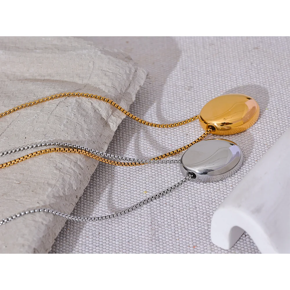 Golden Orb Pendant Necklace - Cardi Bella