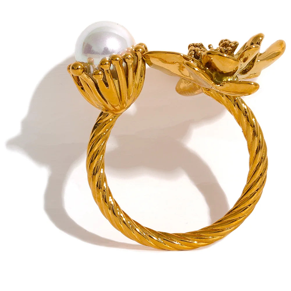 Marina Pearlita Ring