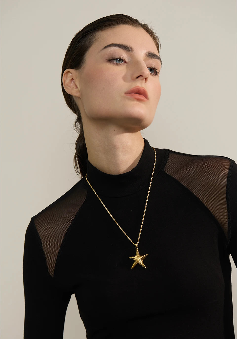Beach Trip Star Fish Pendant - Cardi Bella