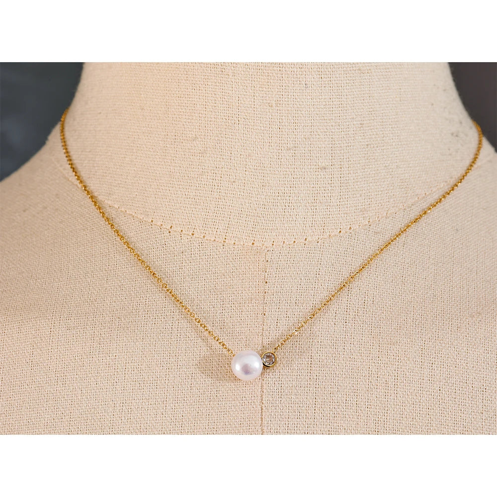 Pearl Whisper Necklace - Cardi Bella