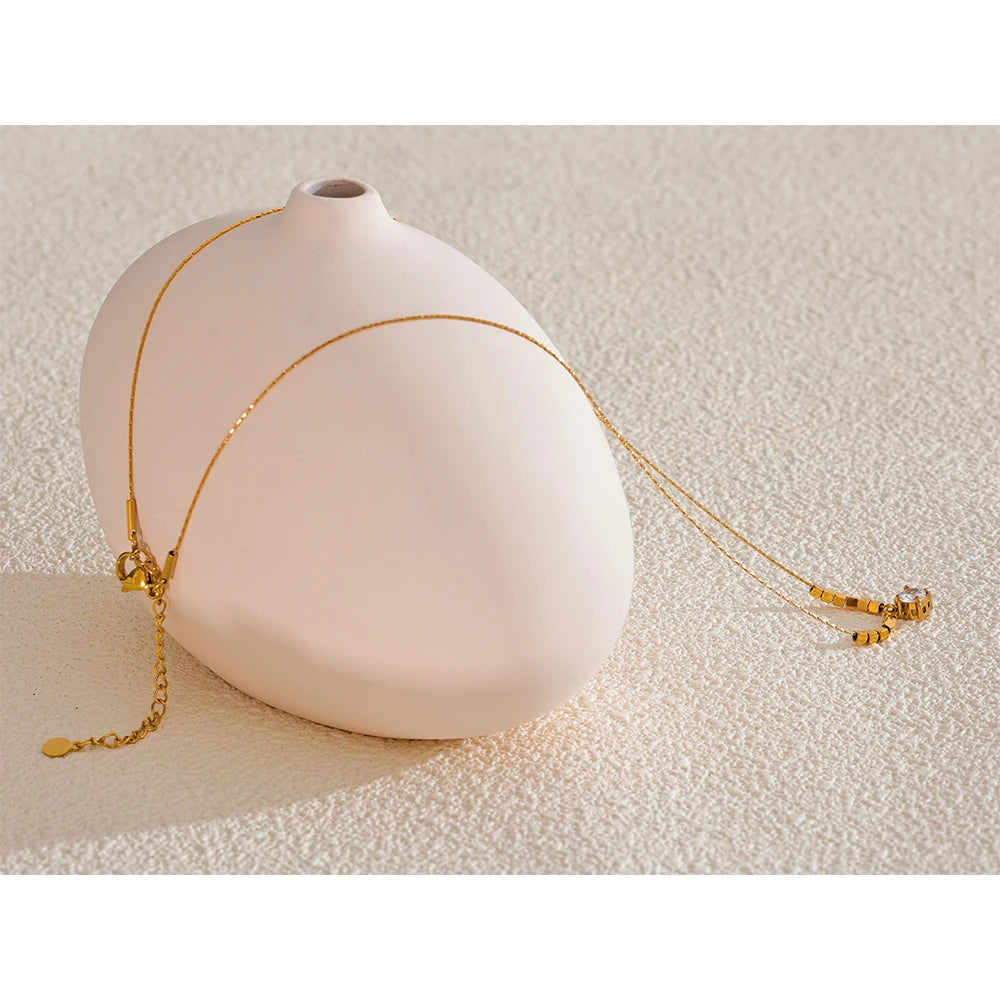 Golden Glimmer Bead Necklace - Cardi Bella