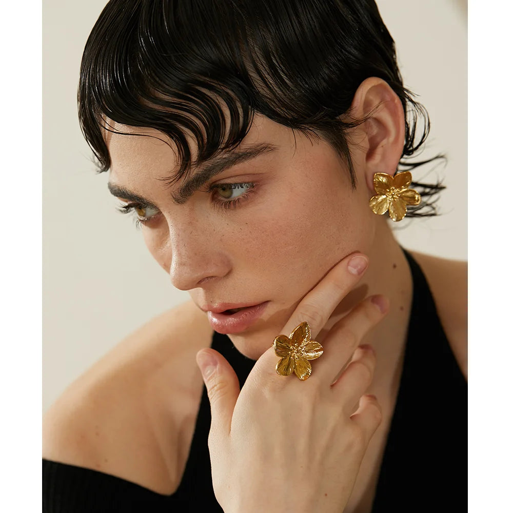 Floribella Stud Earrings