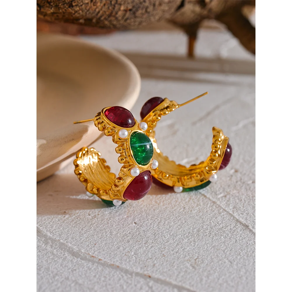 Reina Royale Hoops