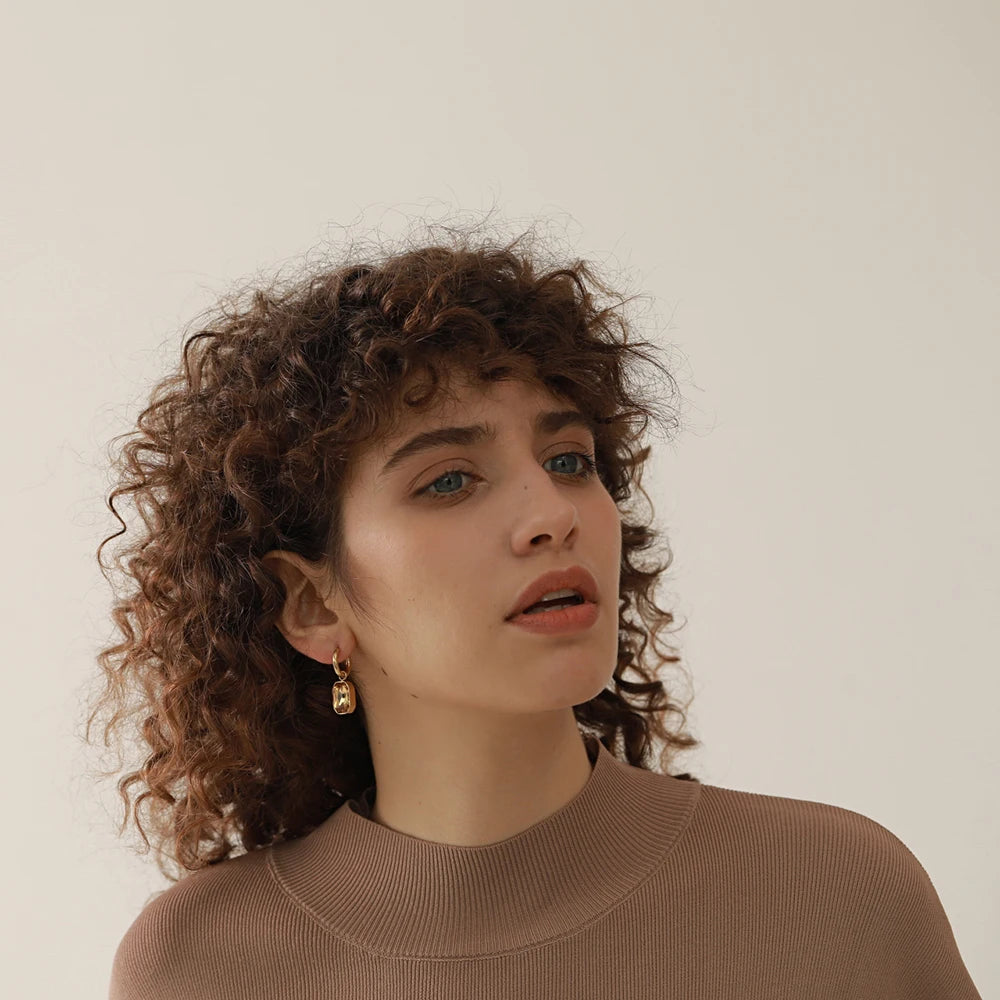 Oro del Sol Hoops - Cardi Bella