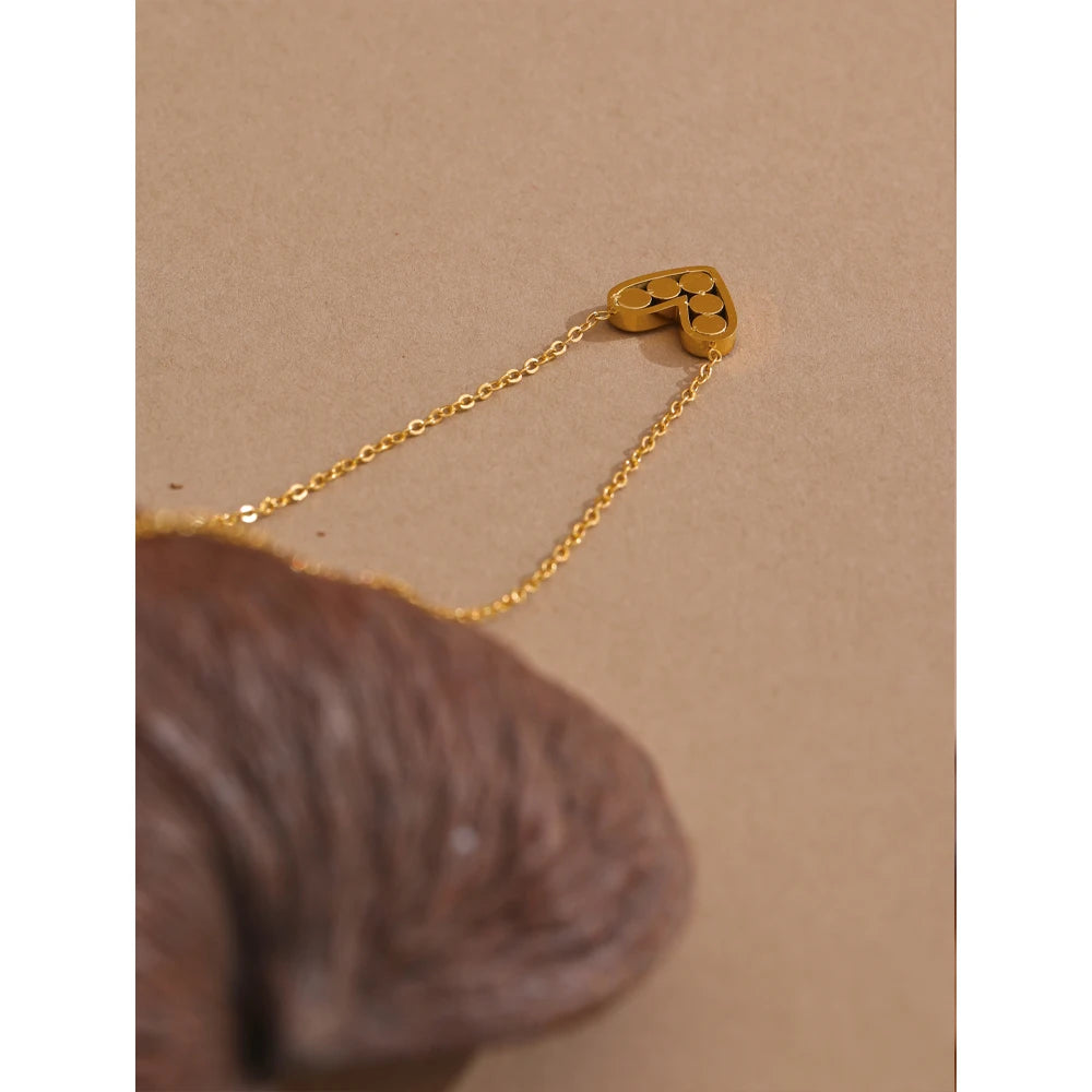 Heartstrings Necklace - Cardi Bella