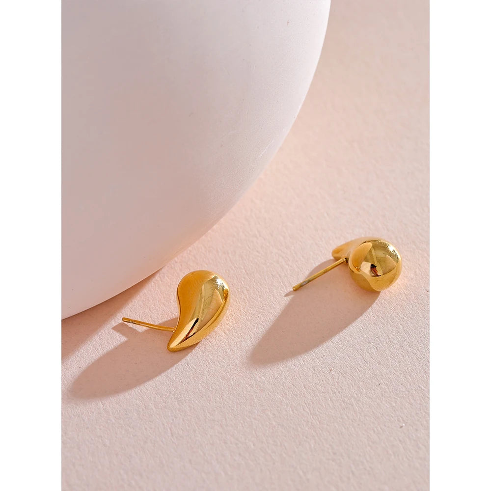 Lágrima Dorada Earrings - Cardi Bella