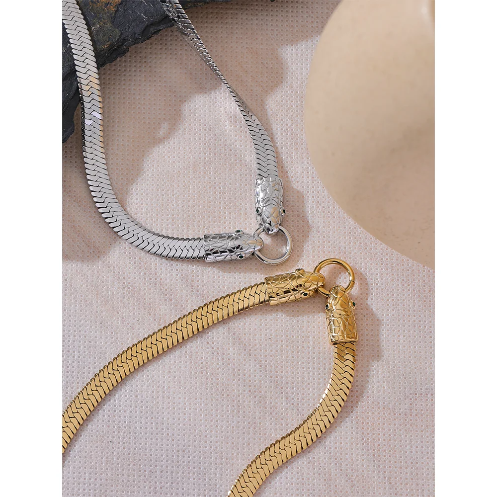 Serpent Herringbone Chain Necklace - Cardi Bella