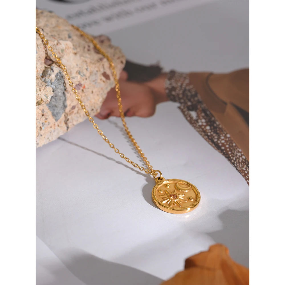 Eclipse Medallion Necklace - Cardi Bella