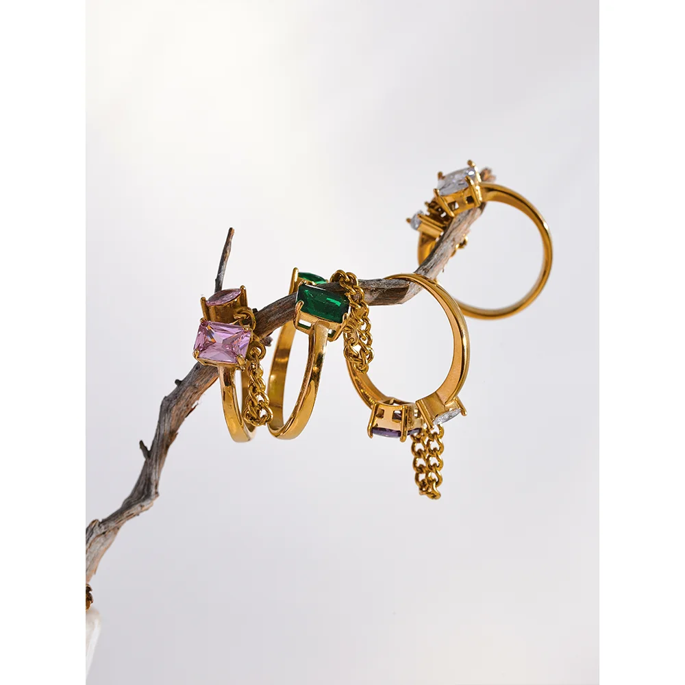Cardi Cadenza Ring
