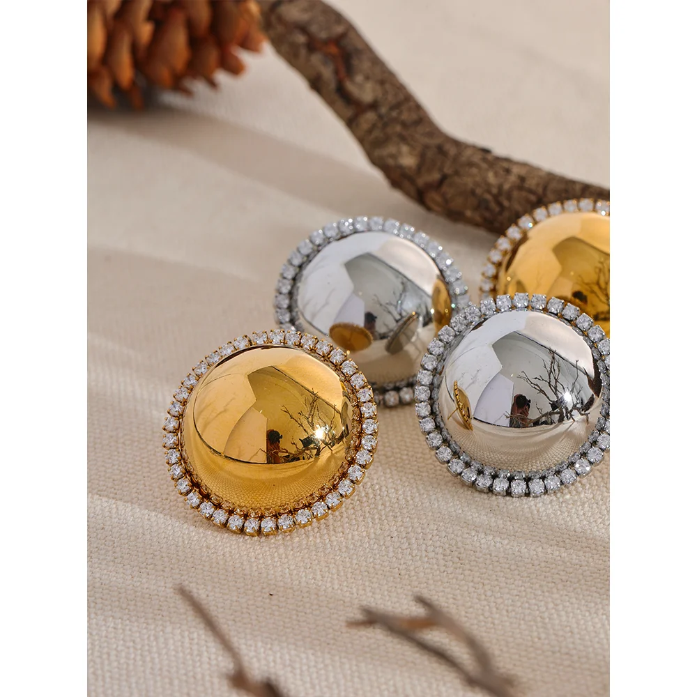 Soleil Halo Studs - Cardi Bella
