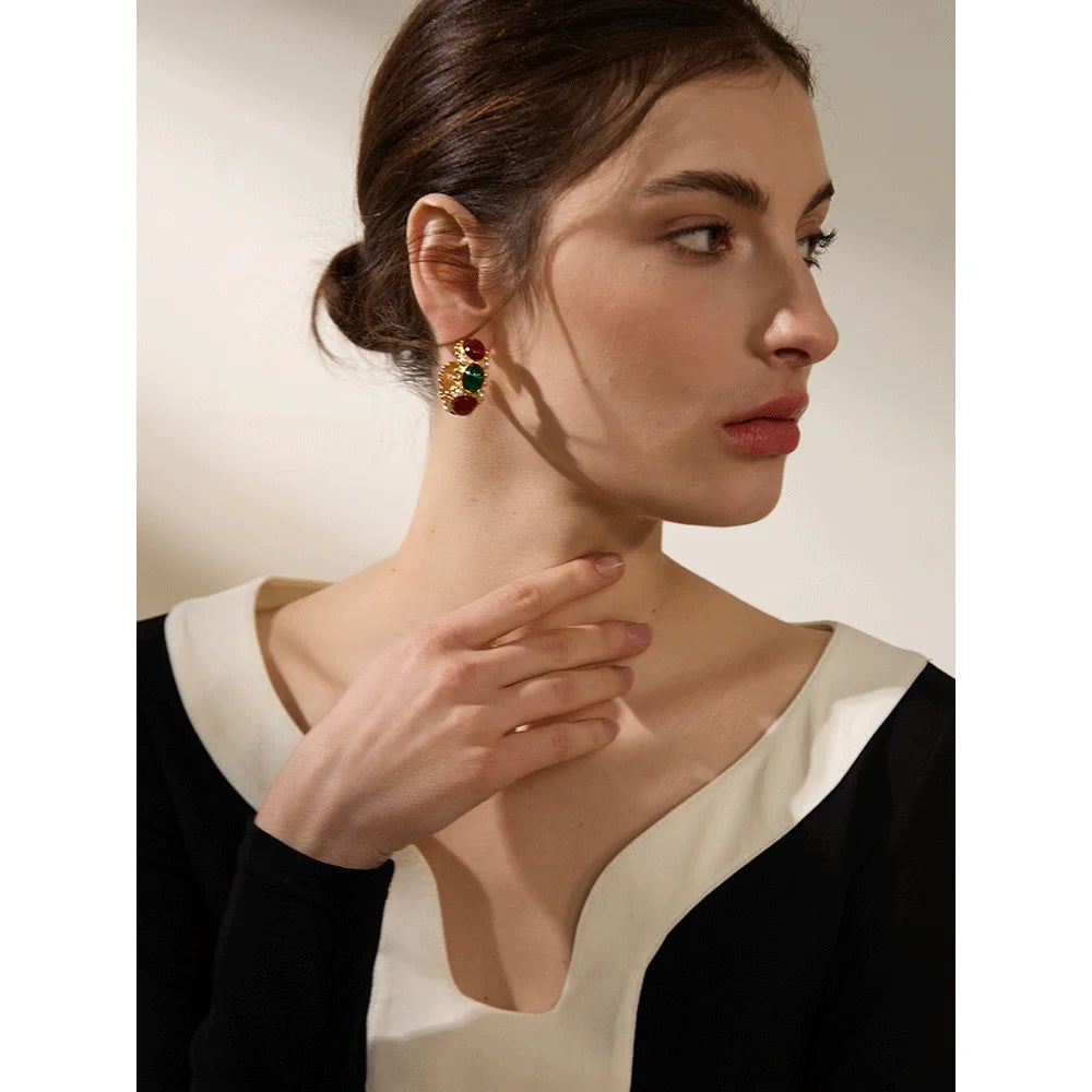 Reina Royale Hoops