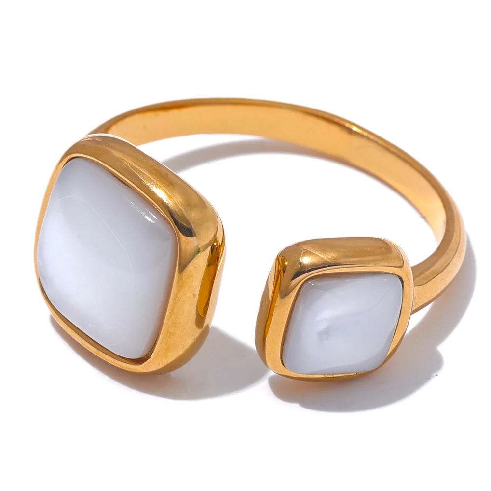 Concha Blanca Ring
