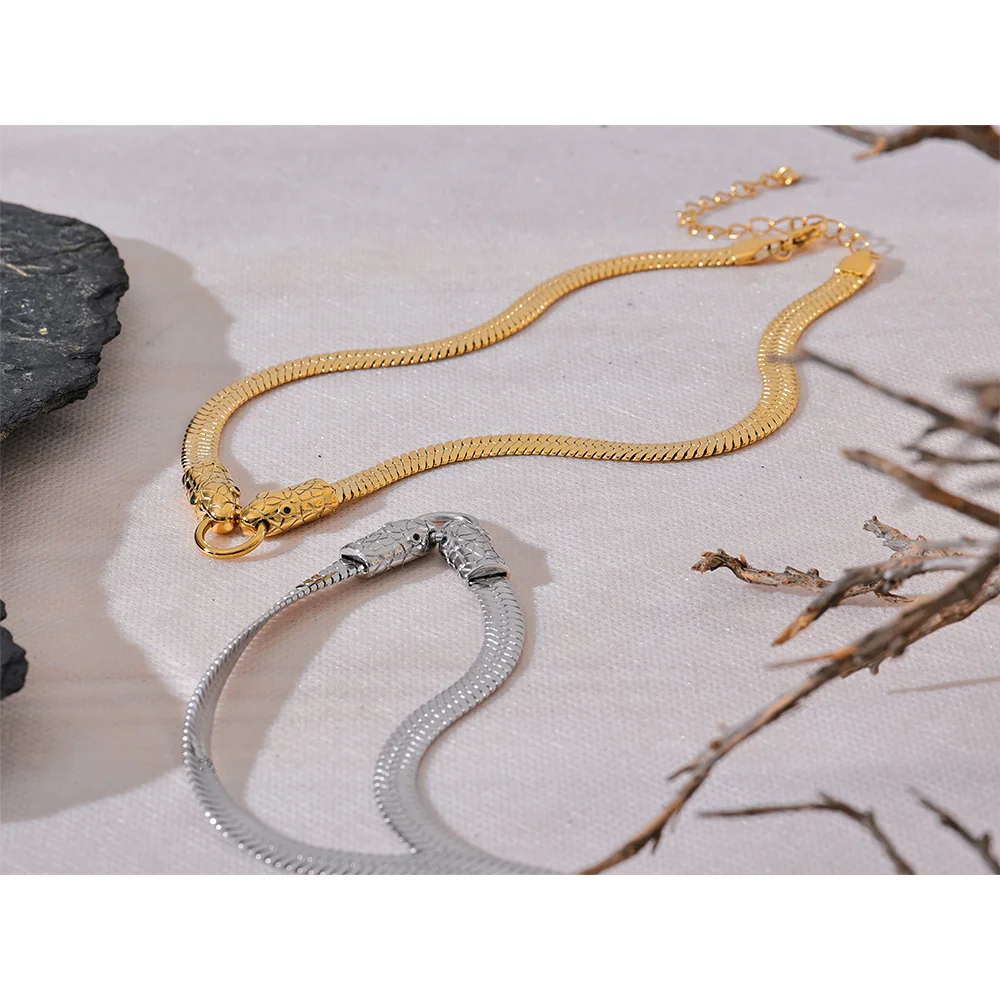Serpent Herringbone Chain Necklace - Cardi Bella