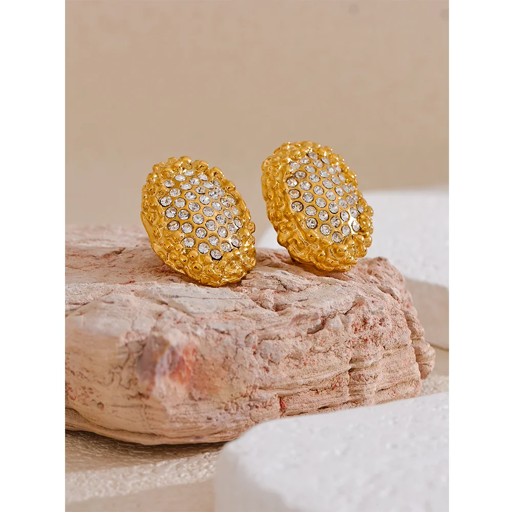 Oro Nova Studs - Cardi Bella