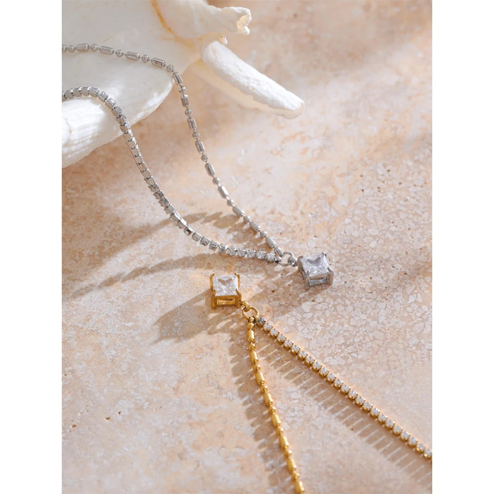 Estrella Divina Necklace - Cardi Bella