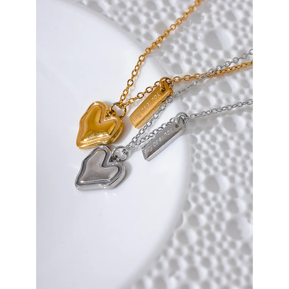 Velora Love Necklace - Cardi Bella