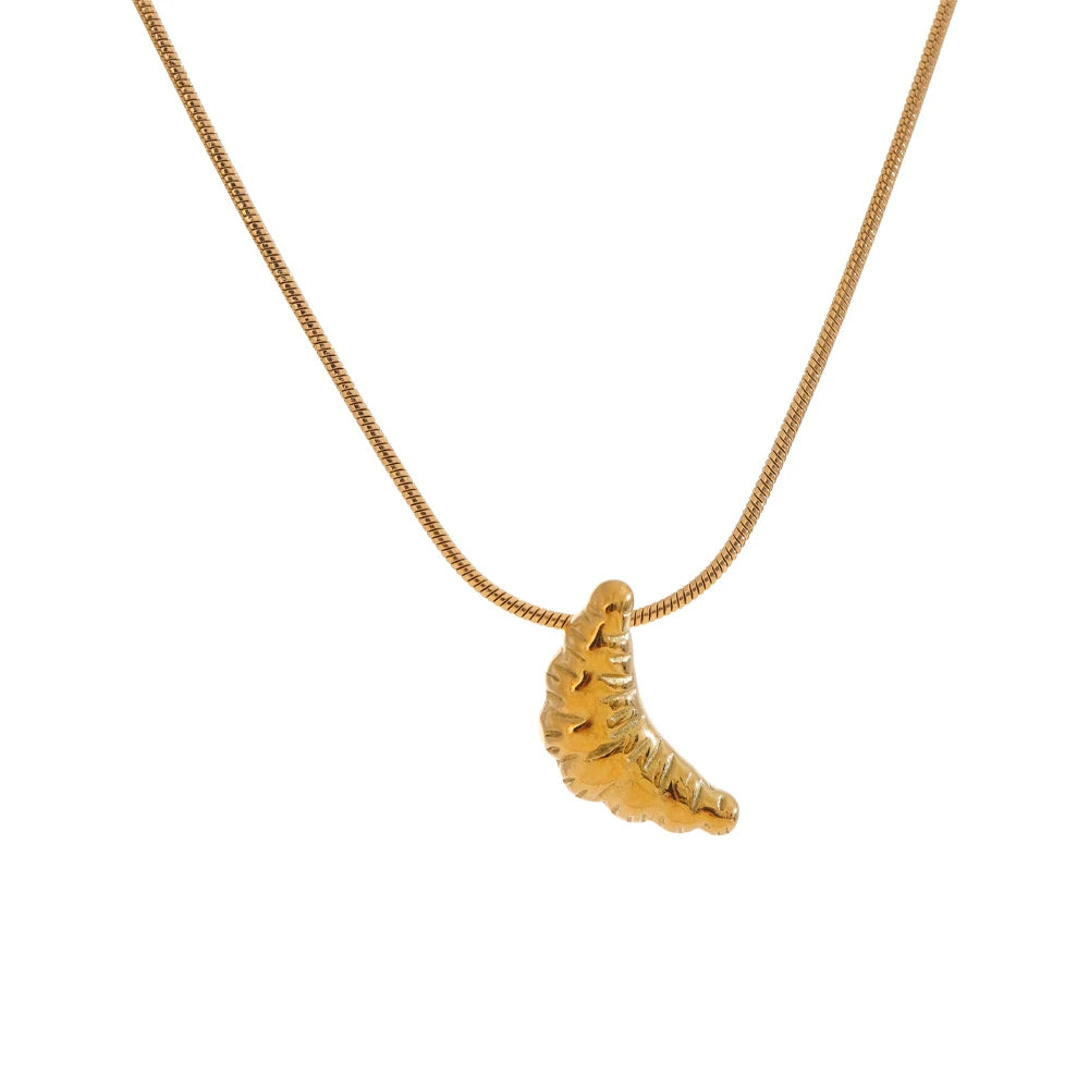 Le Cute Croissant Necklace - Cardi Bella