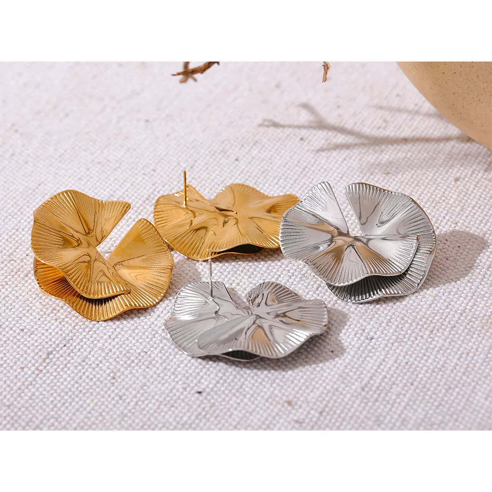 Marisela Petal Earrings