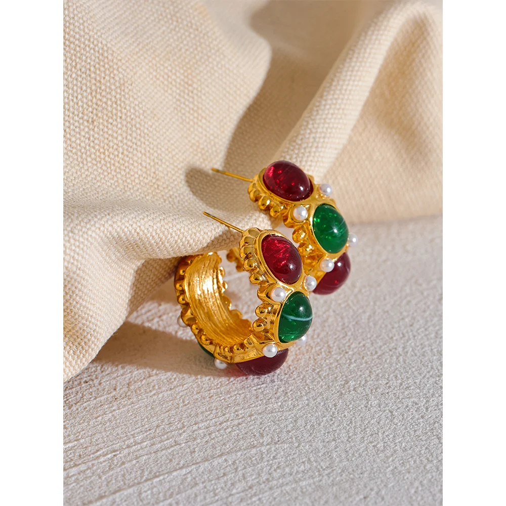 Reina Royale Hoops