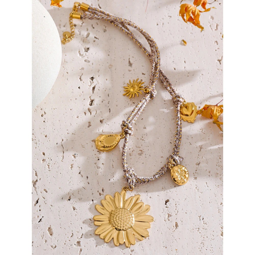 Flor Del Sol Necklace - Cardi Bella