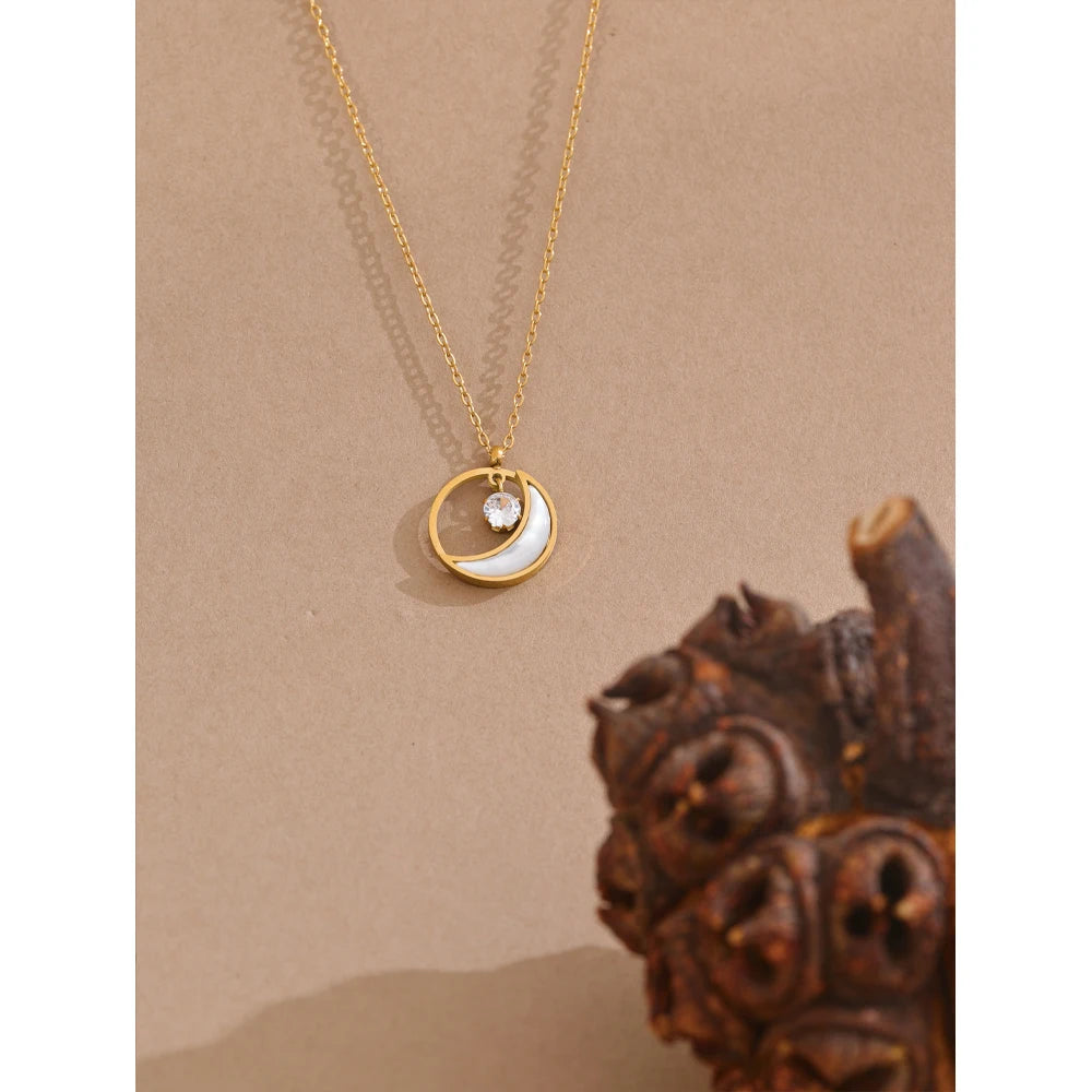 Celestial Glow Pendant - Cardi Bella