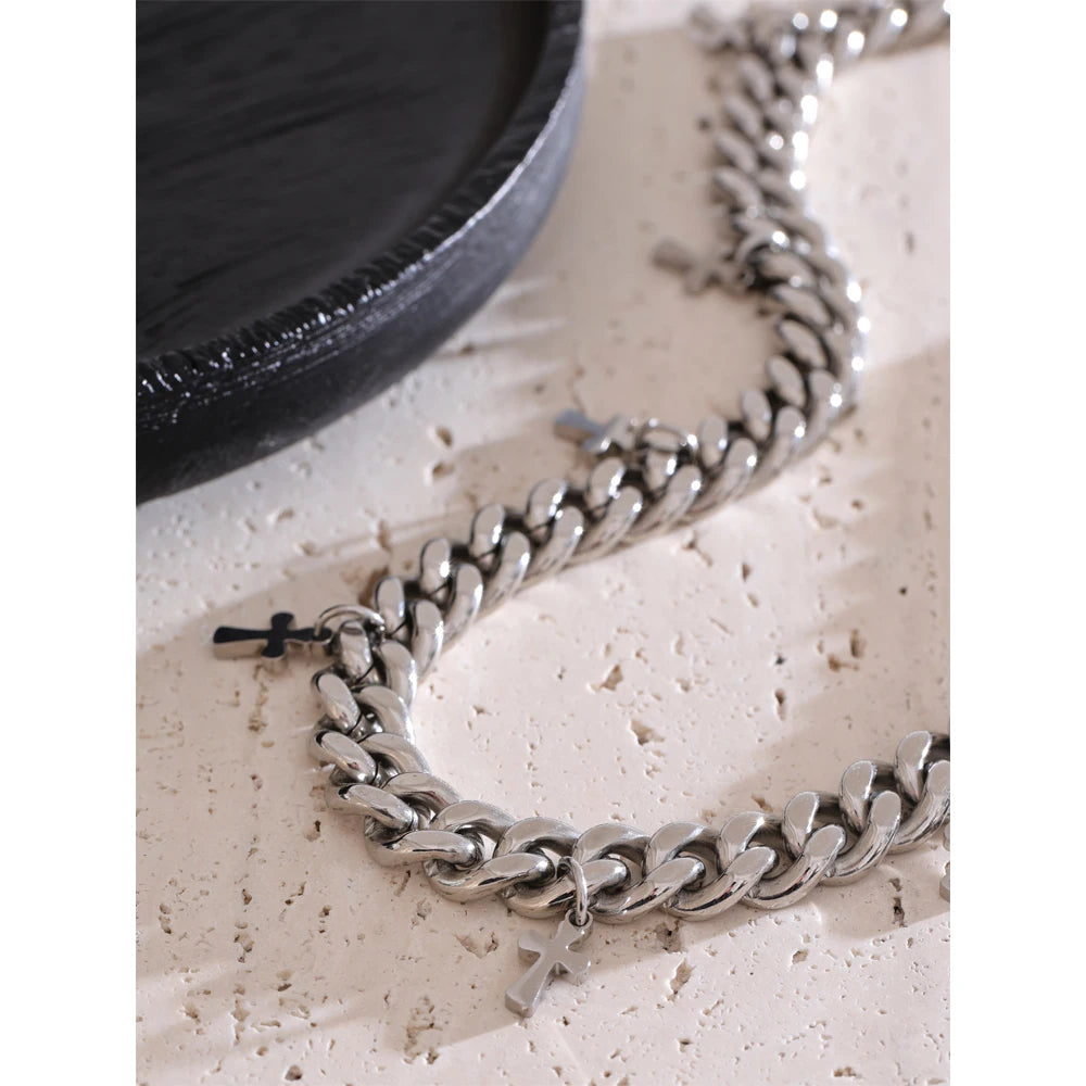 Santos Street Chain - Cardi Bella