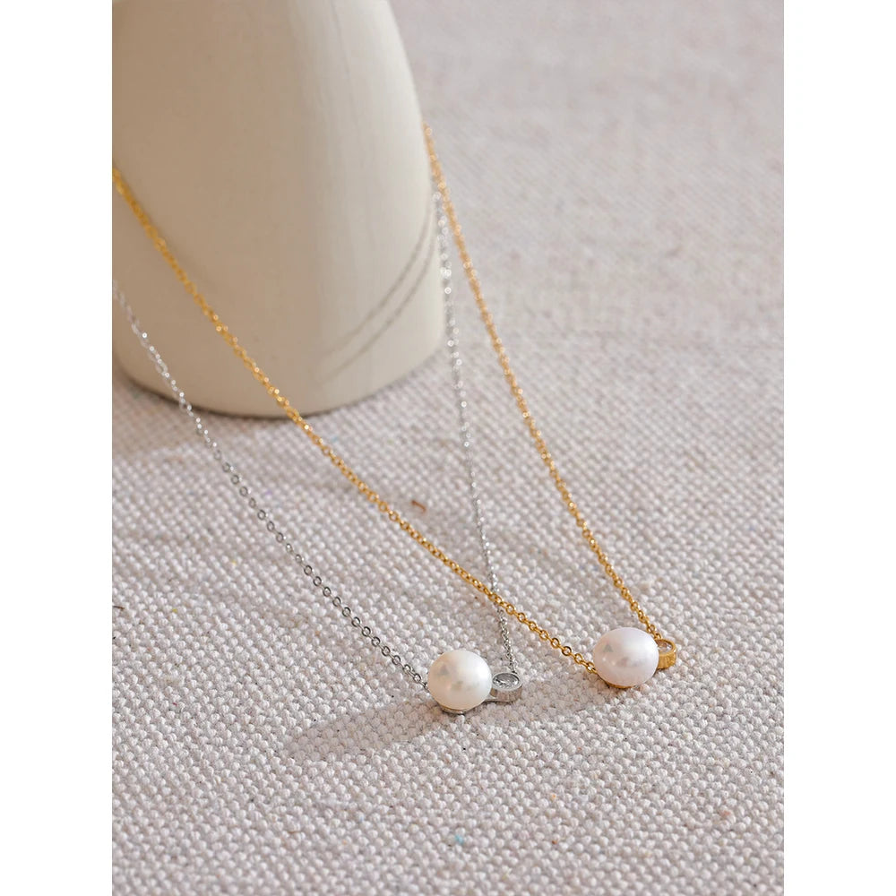 Pearl Whisper Necklace - Cardi Bella
